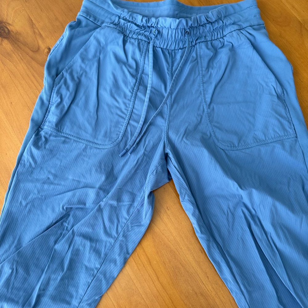 lululemon dance studio joggers in blue